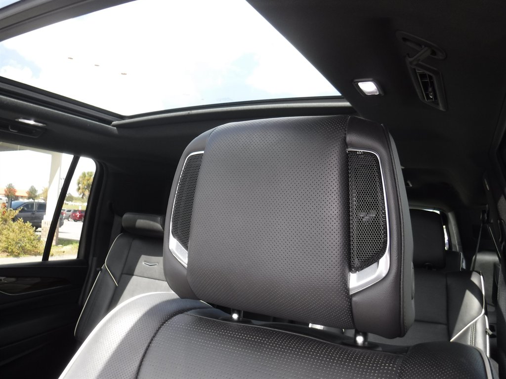2023 Cadillac Escalade ESV Premium Luxury - Photo 31