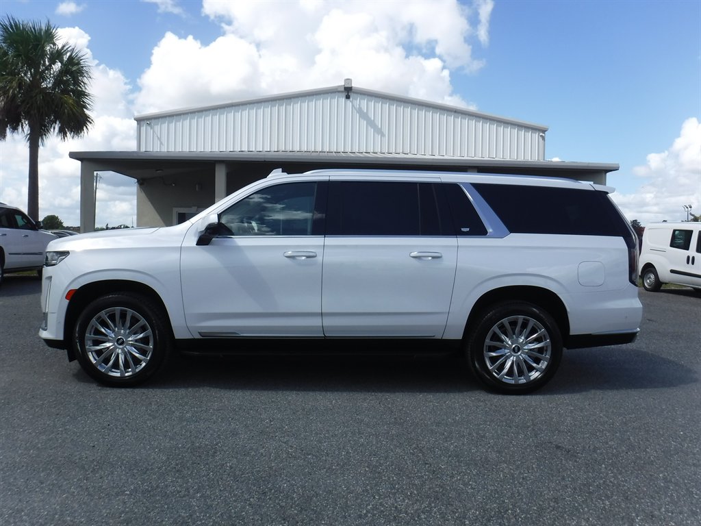 2023 Cadillac Escalade ESV