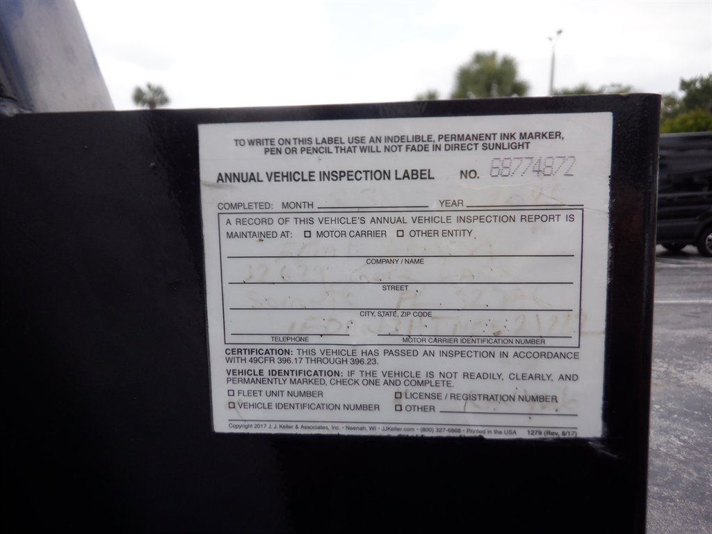 2022 Ford F-350 Super Duty Chassis Cab XL