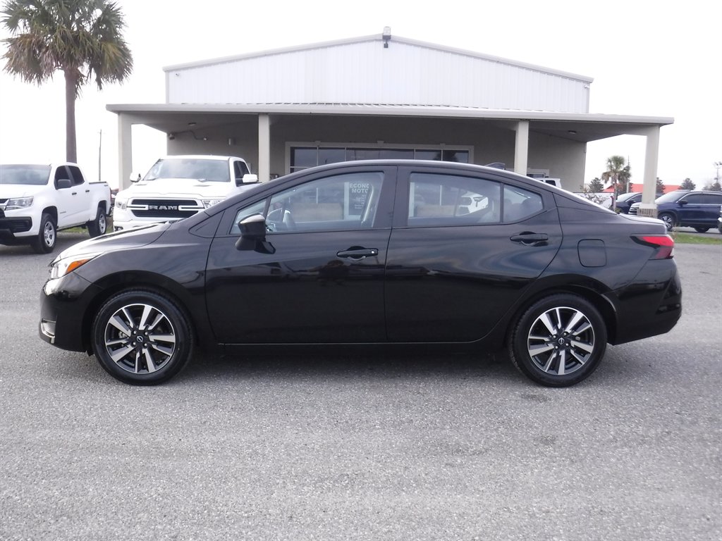 2024 Nissan Versa Sedan SV