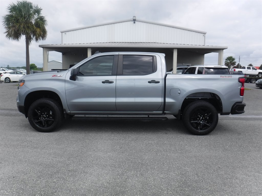 2023 Chevrolet Silverado 1500 Custom Trail Boss 4X4 Crew Cab Short Box's photo