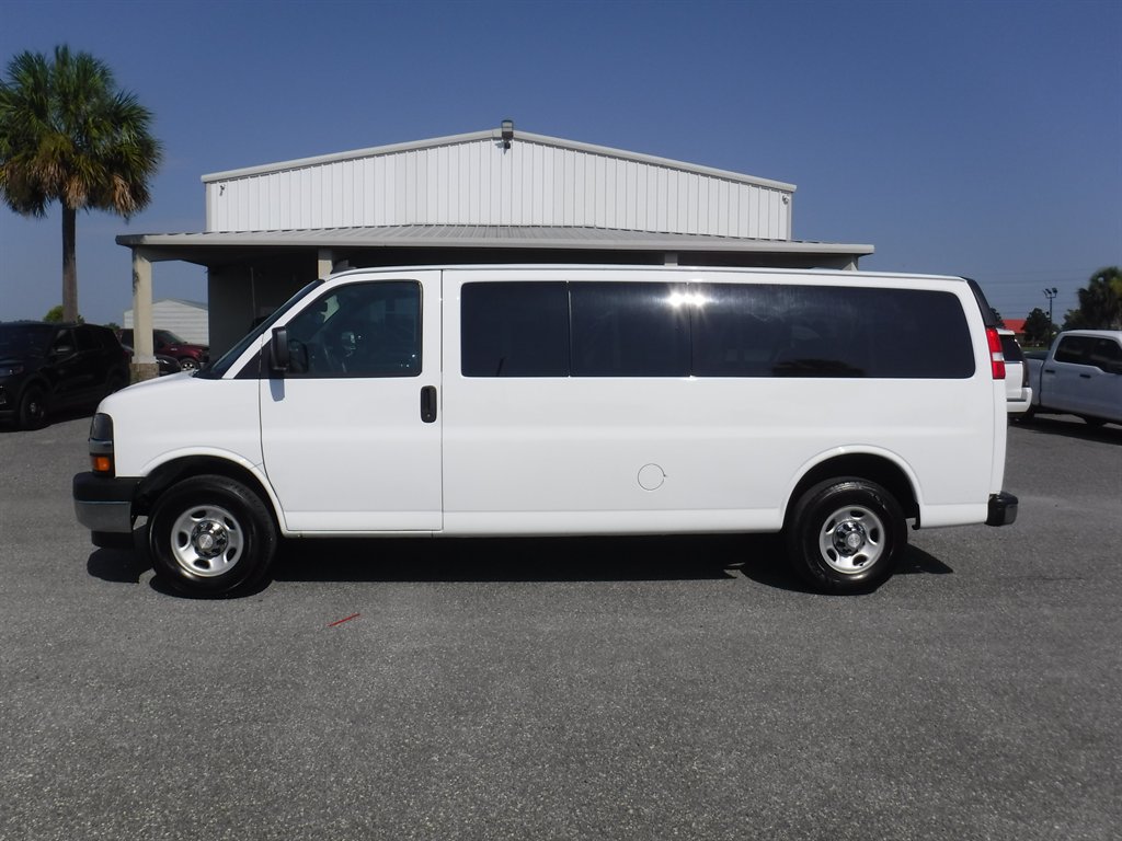 2020 Chevrolet Express Passenger