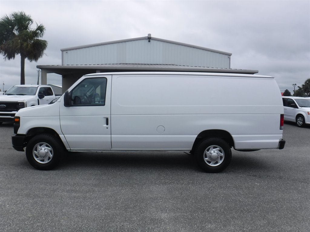2012 Ford E-Series Econoline Van Commercial
